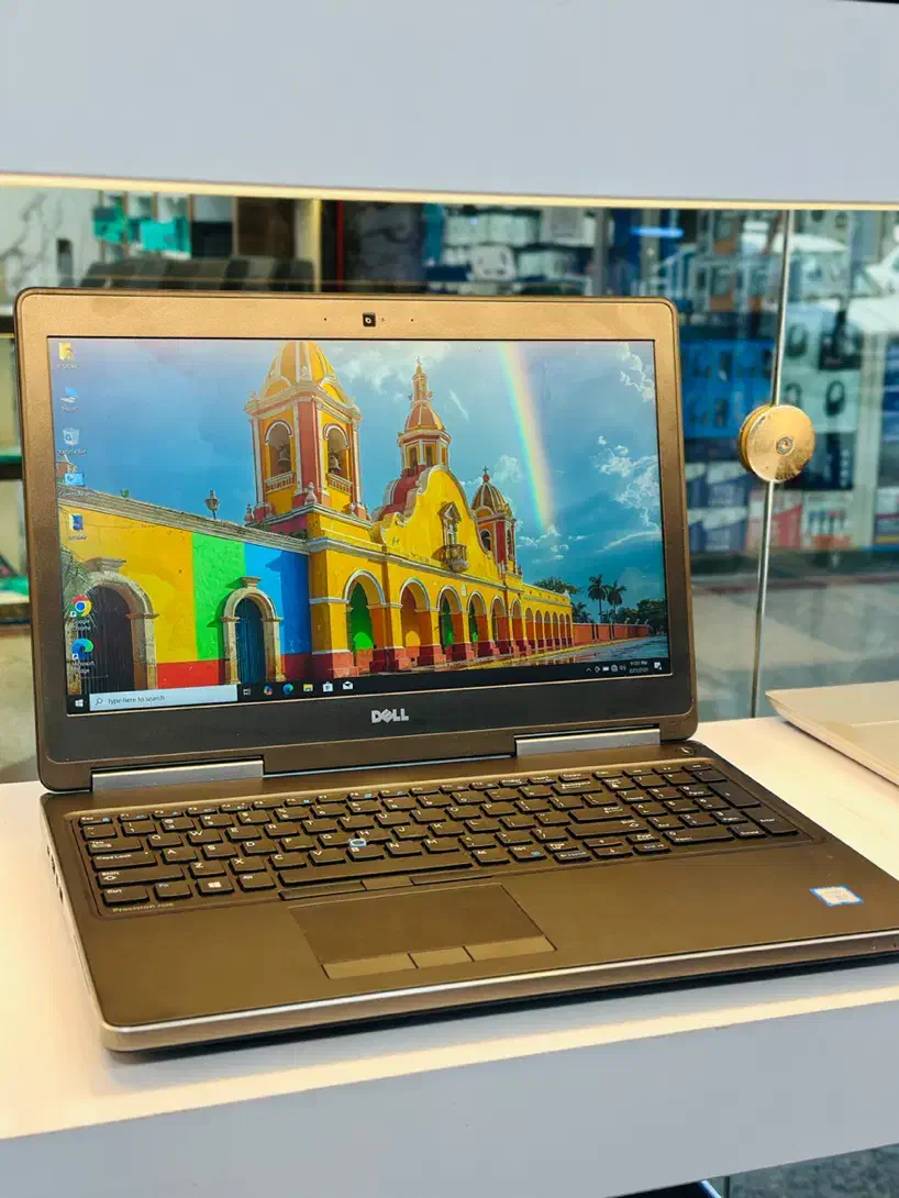 لپتاب مخصوص کارهایگرافیکی برند dell رم ۱۶ ۵۱۲ ssd|رایانه همراه|اهواز, نادری|دیوار