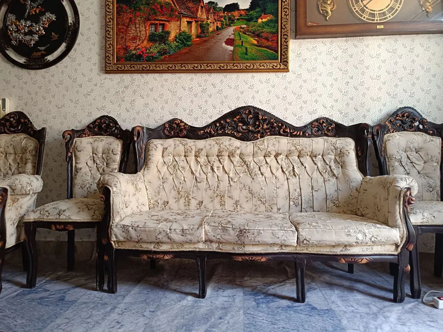 مبل سلطنتی نه نفره|مبلمان خانگی و میز عسلی|آبیک, |دیوار