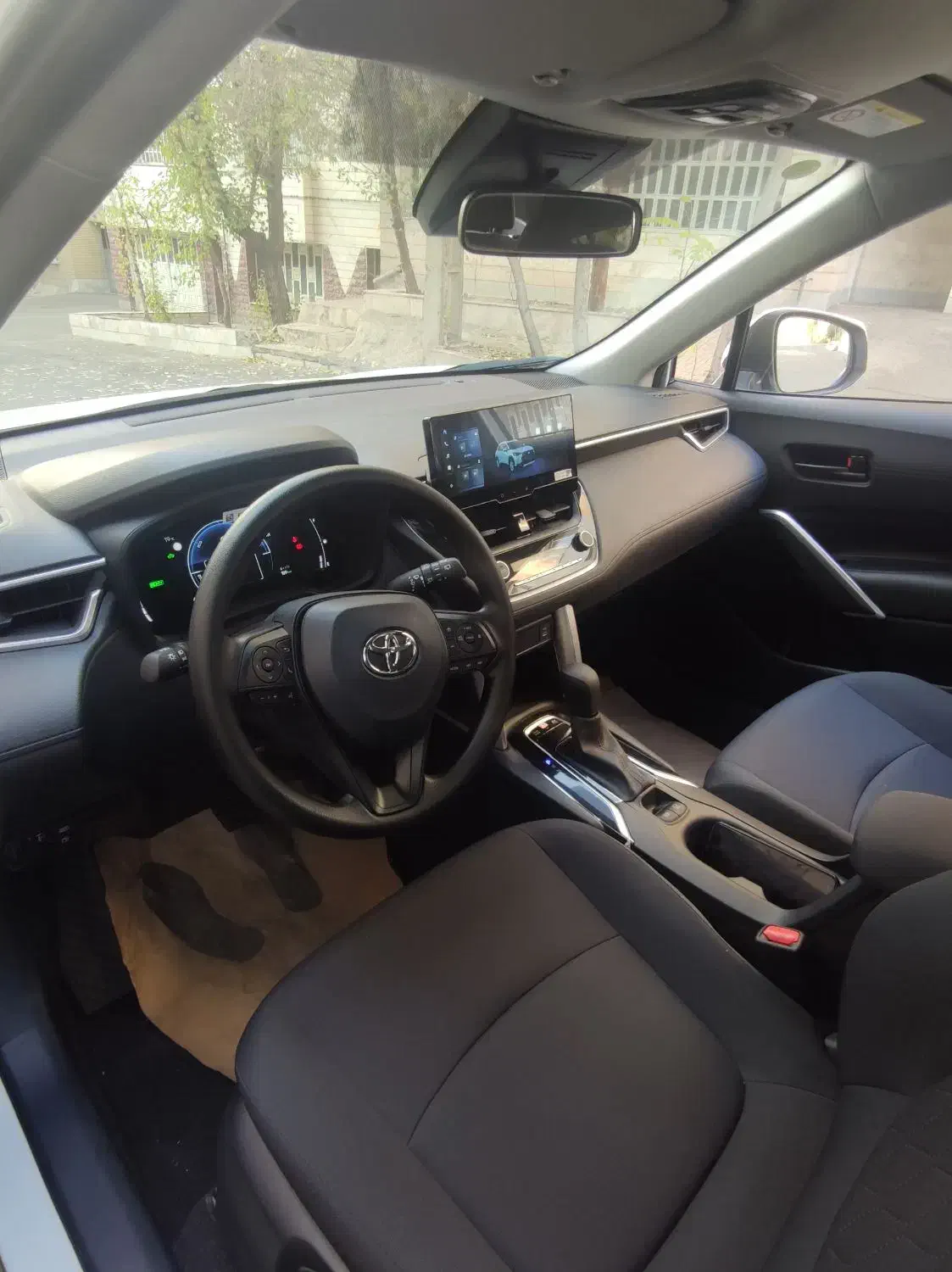 کرولا کراس (استاندارد و فول آپشن)|خودرو سواری و وانت|تهران, ونک|دیوار