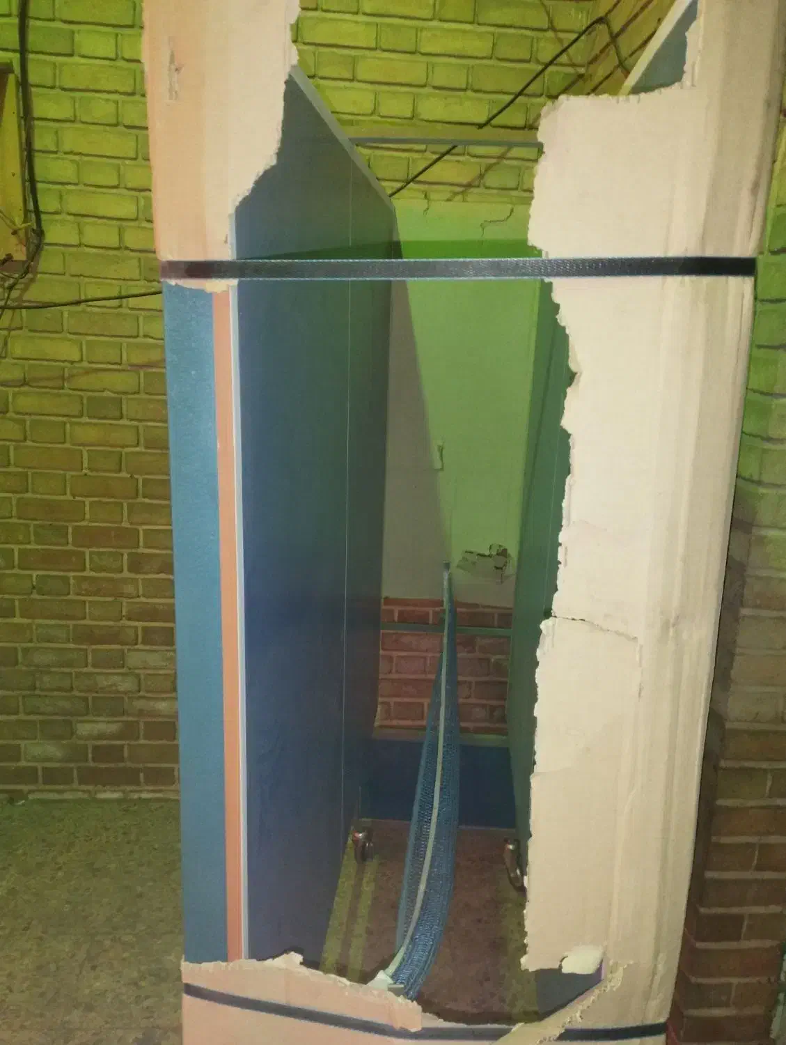 میز پینگ پنگ|ورزشهای توپی|بروجرد, |دیوار