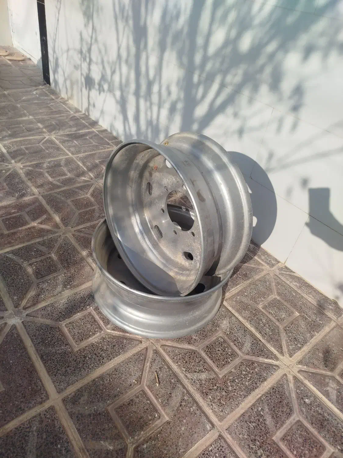 رینگ نیسان|قطعات یدکی و لوازم جانبی|تربتحیدریه, بهزیستی|دیوار