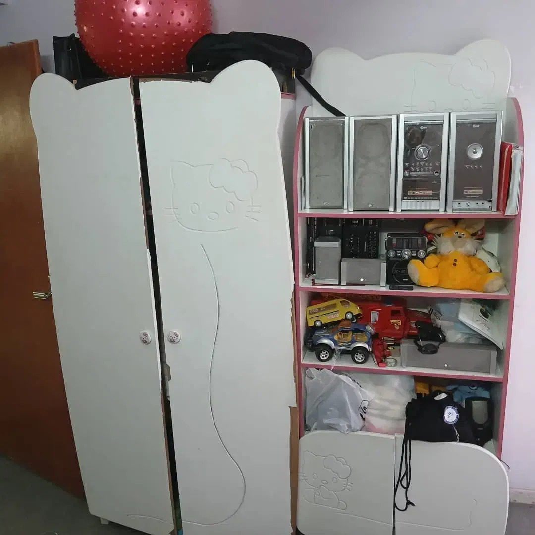 تخت نوجوان یک نفره شامل کتابخانه،دراول بزرگ و آینه|تخت و سرویس خواب|کرمان, |دیوار