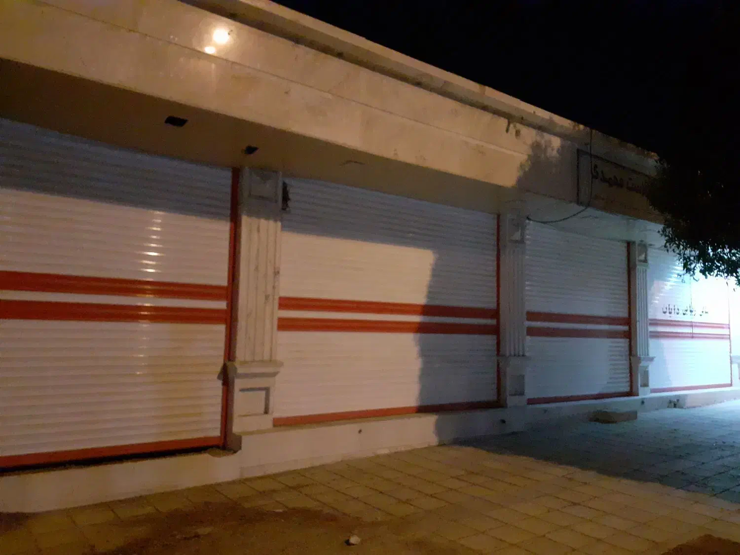 تجاری لب خیابان|اجارهٔ مغازه و غرفه|برازجان, |دیوار