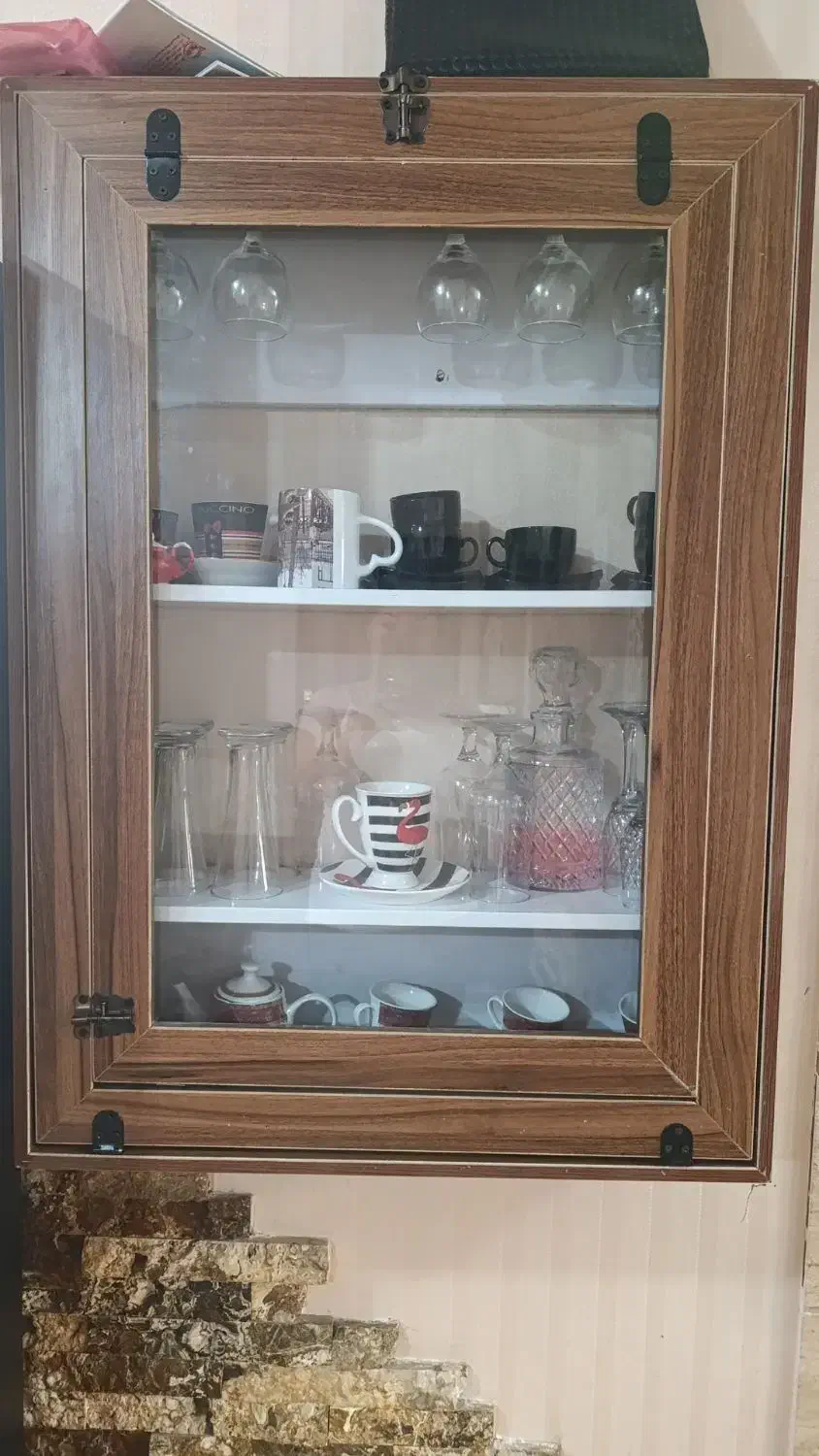 میز بار .نهارخوری|میز و صندلی غذاخوری|رشت, یخسازی|دیوار