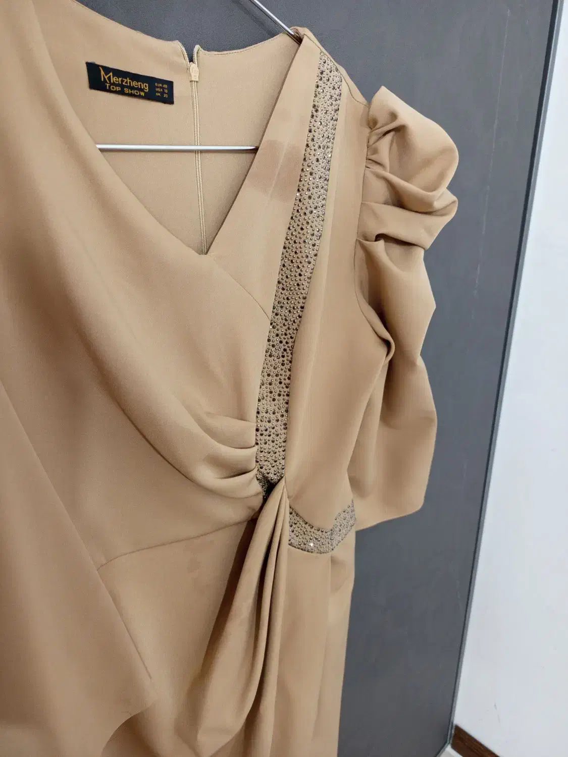 لباس مجلسی|لباس|دامغان, |دیوار