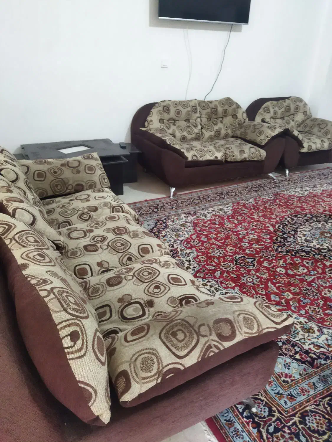 فروش مبل ۱۰ نفره ۳۵۰۰|مبلمان خانگی و میز عسلی|فرح آباد, |دیوار