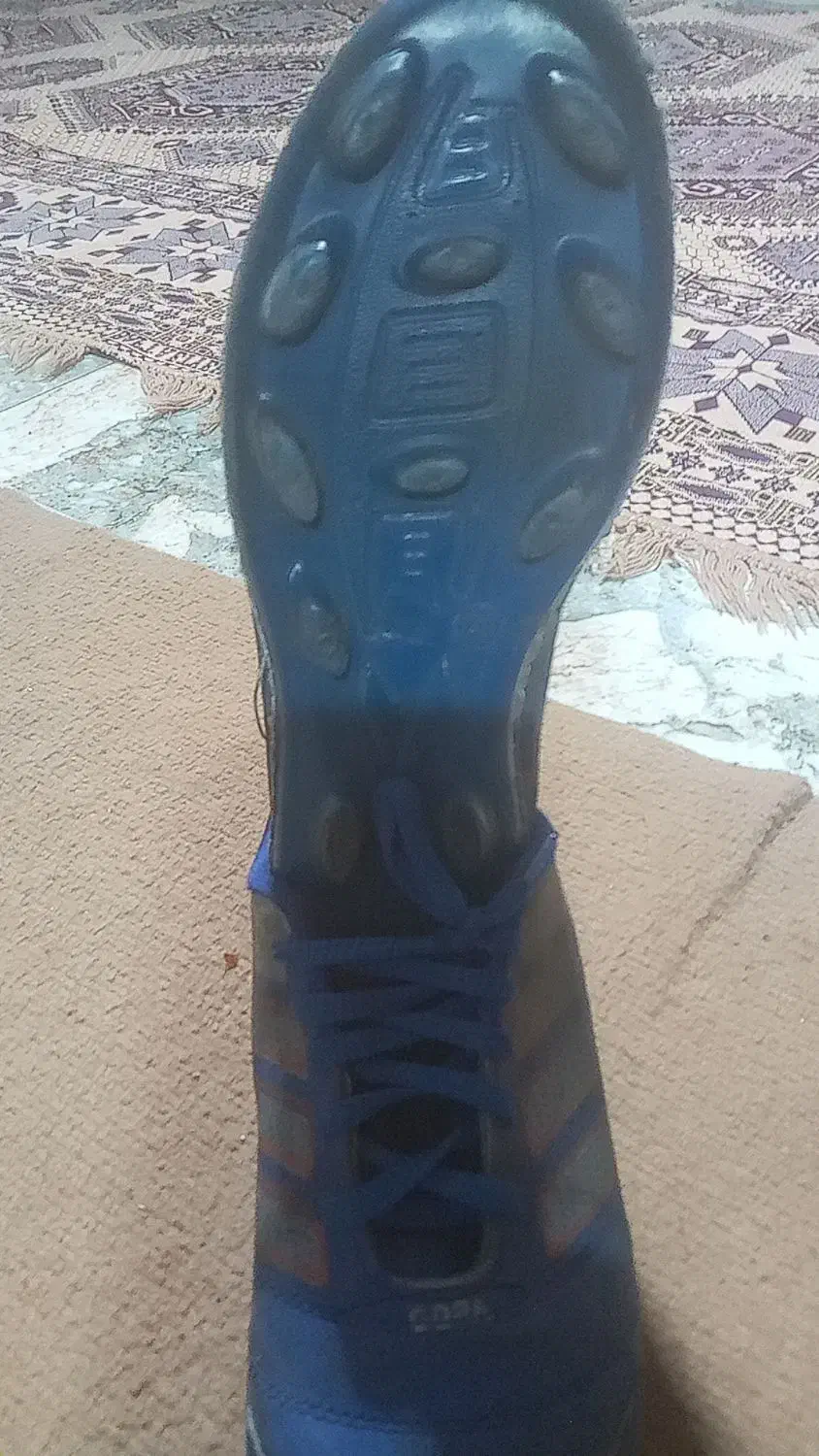 کفش فوتبالی|کیف، کفش، کمربند|قروه, |دیوار