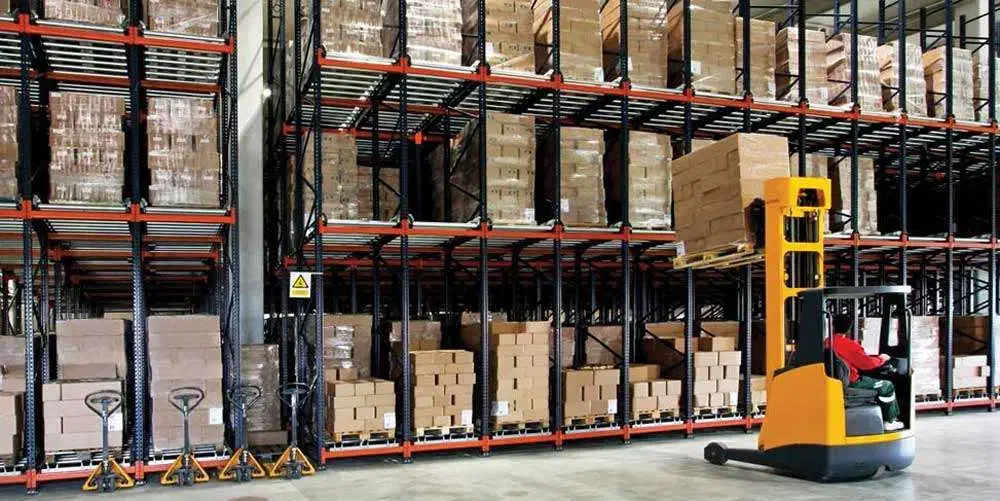 استخدام در انبار افق کوروش|استخدام خدمات فروشگاه و رستوران|زرگرشهر, |دیوار