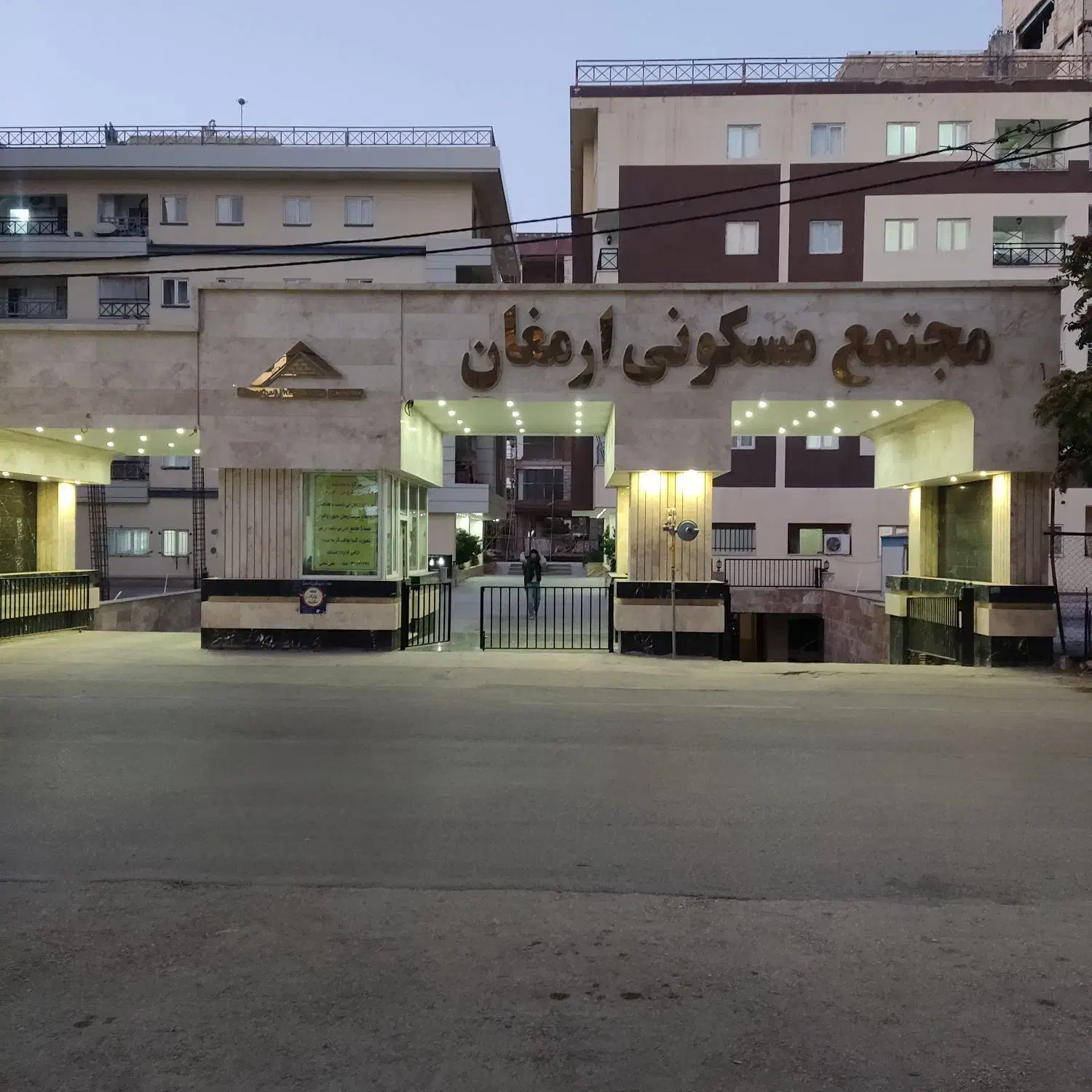 میدان شهید، ۱۰۰ متر، خرید با ۱۷۰۰، معاوضه ماشین|فروش آپارتمان|بجنورد, |دیوار