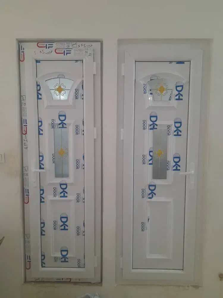 تولید درب و پنجره پی وی سی با ضمانت و کیفیت بالا|خدمات پیشه و مهارت|قم, نوقطار|دیوار