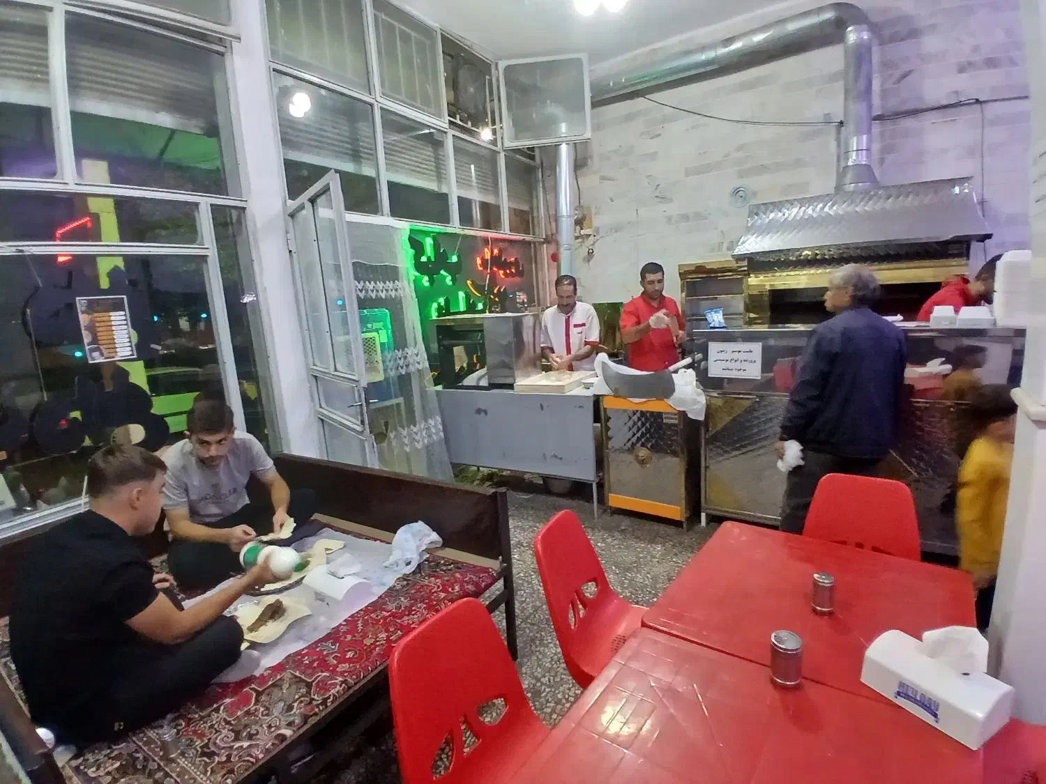 سالنکار|استخدام خدمات فروشگاه و رستوران|خسروشاه, |دیوار