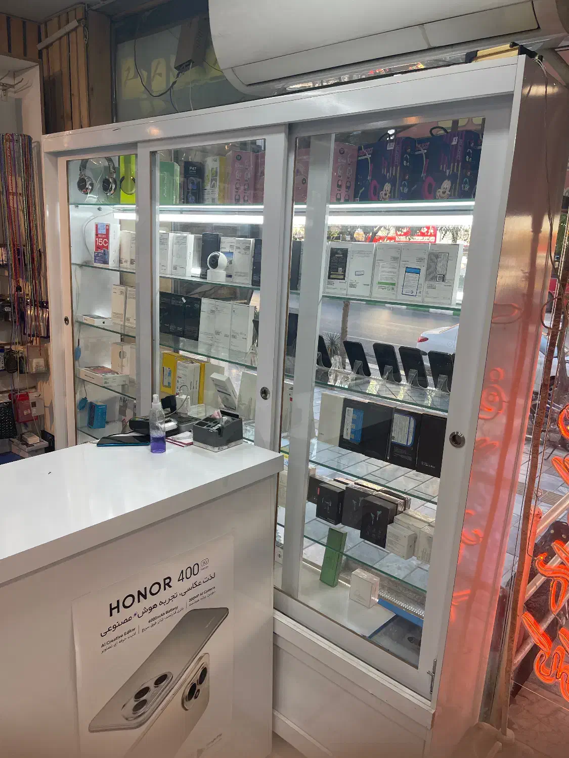 ویترین موبایل فروشی|فروشگاه و مغازه|مشهد, آزادشهر|دیوار