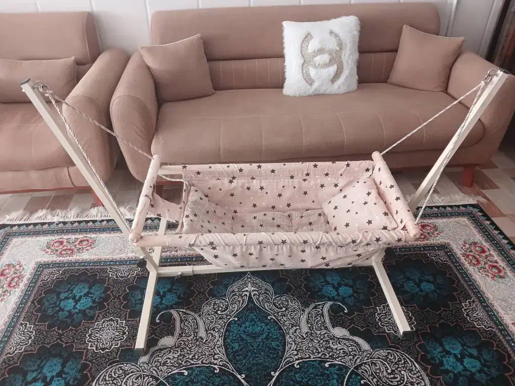 گهواره کاملا سالم‌نو میباشد|اسباب و اثاث بچه|اردبیل, |دیوار