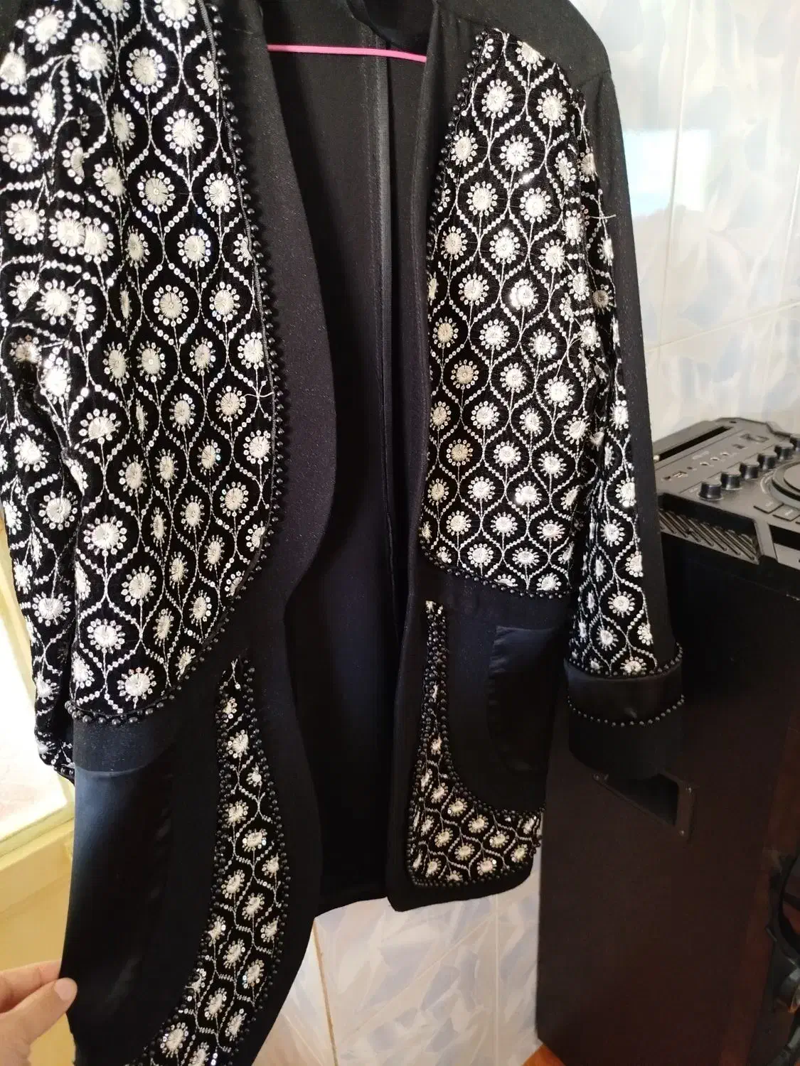 کت مجلسی|لباس|ایلام, |دیوار