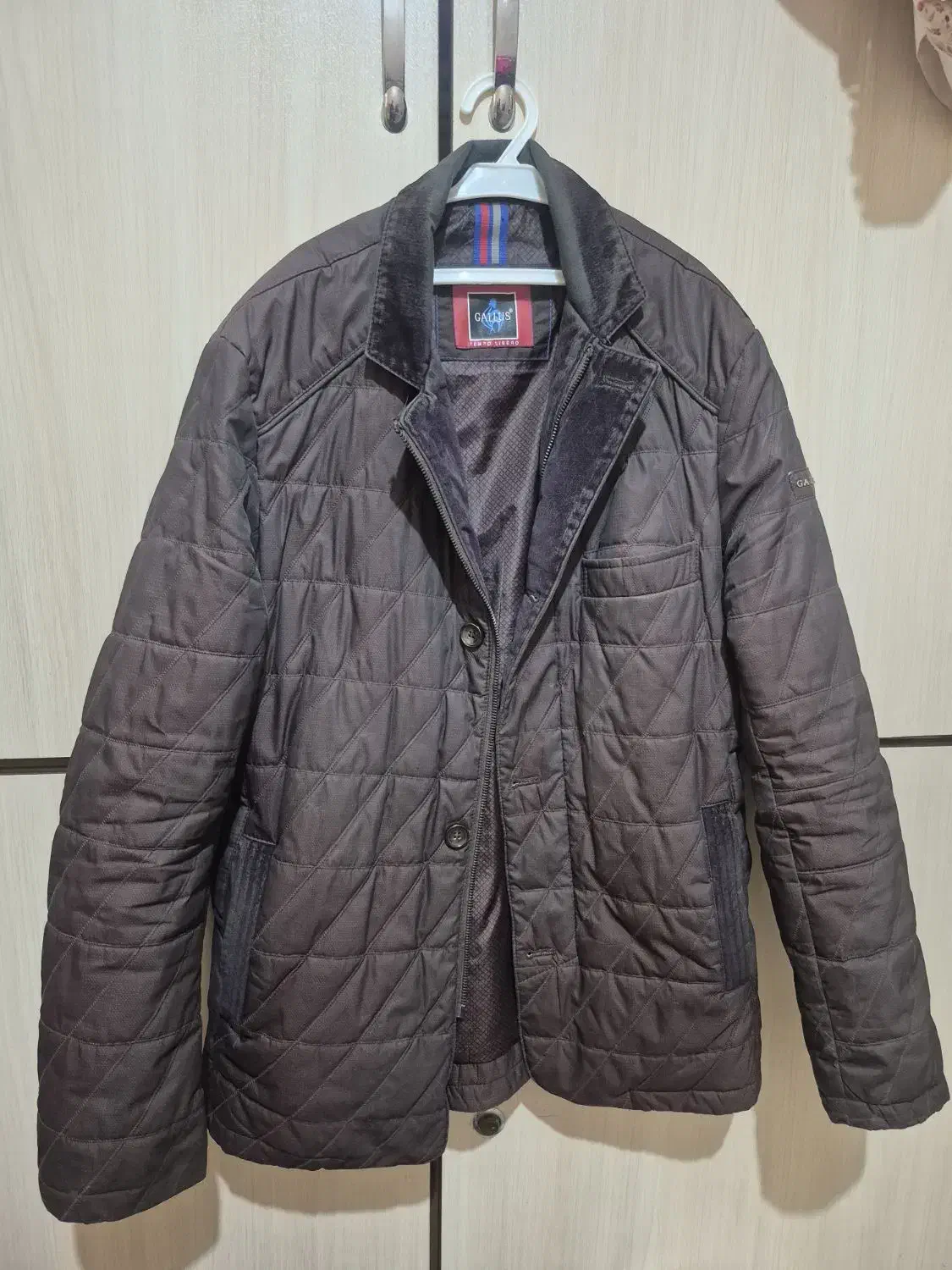 کاپشن در حد نو جنس ترک|لباس|ویلکیج, |دیوار