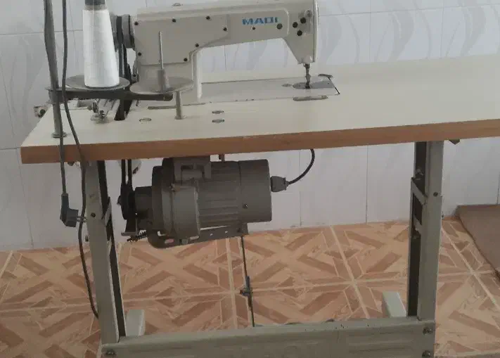 چرخ راسته دوز|چرخ خیاطی و ریسندگی|اصفهان, خیادان|دیوار