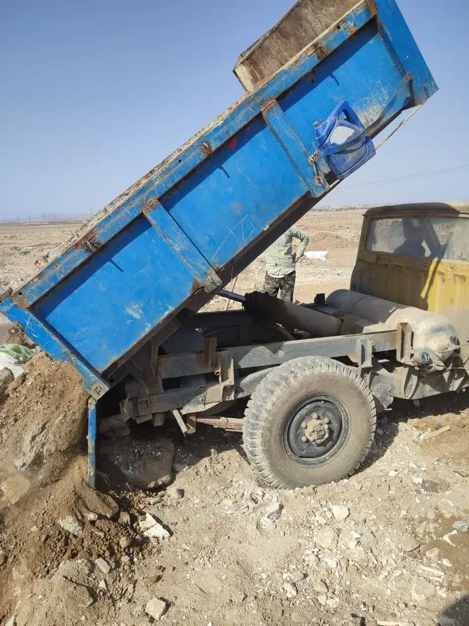 خرید ضایعات آهن و مصالح حمل  خاک آوار اشغال نخاله|مصالح و تجهیزات ساختمان|قم, ولیعصر|دیوار