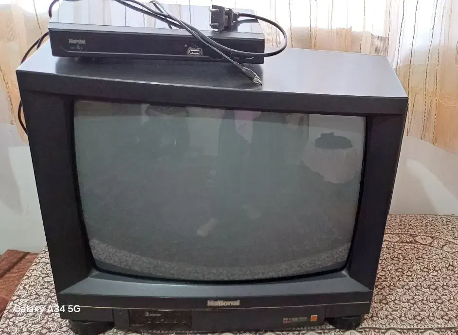 تلویزیون ناسیونال اصل|تلویزیون و پروژکتور|رشت, فلسطین|دیوار