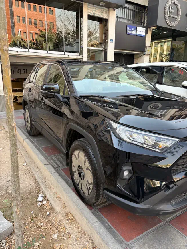 تویوتا راوفور|خودرو سواری و وانت|تهران, عباس‌آباد|دیوار