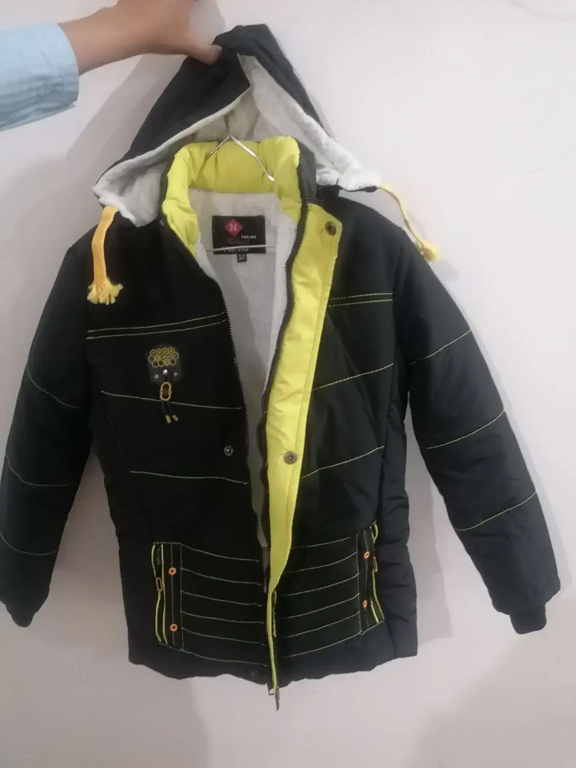 کاپشن نو|لباس|همدان, |دیوار