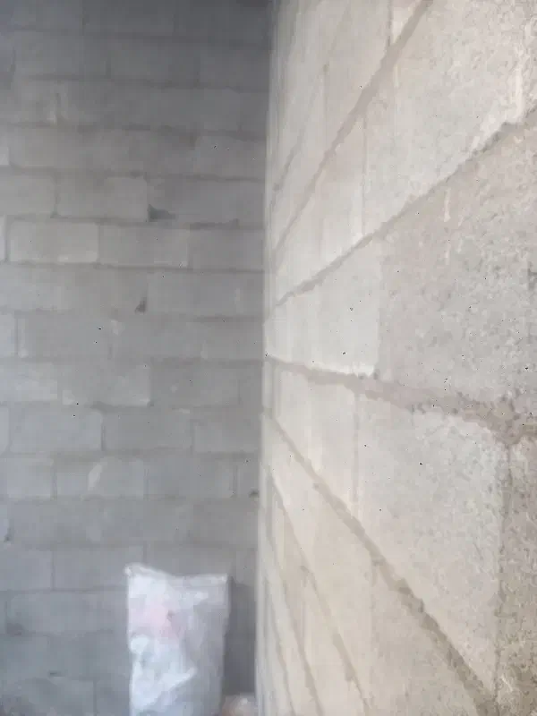 نیازمند کاشی کار متر یا روز مزدی هستم|استخدام معماری، عمران و ساختمانی|قم, مسکن مهر|دیوار