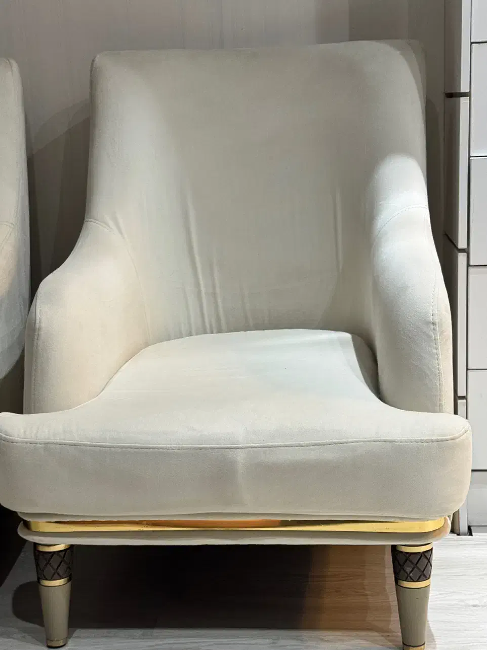 مبل ۸نفره و میز ناهارخوری ۶ نفره|مبلمان خانگی و میز عسلی|رشت, گلسار|دیوار