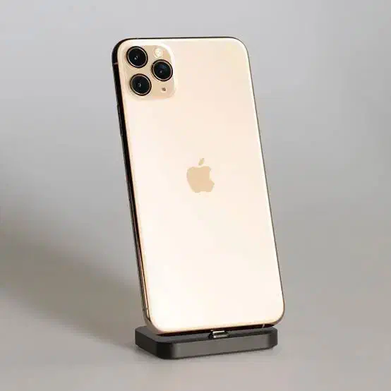 اپل آیفون ۱۱ پرومکس iPhone 11 promax|موبایل|رشت, معلم|دیوار