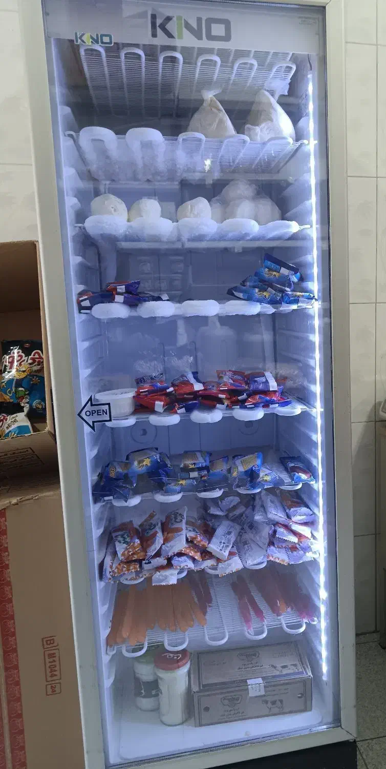 فریزر ایستاده کینو|فروشگاه و مغازه|شهرضا, |دیوار