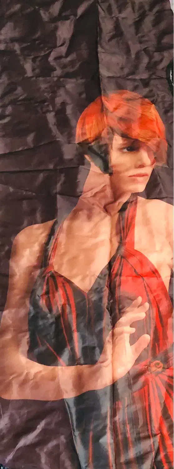 مقداری وسایل کوتاهی و رنگ|آرایشگاه و سالن‌های زیبایی|لنگرود, |دیوار