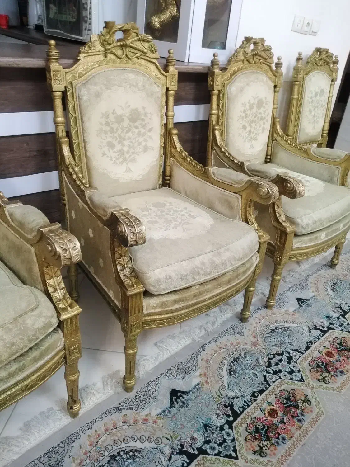 مبل سلطنتی نه نفره|مبلمان خانگی و میز عسلی|شیراز, شهرک رضوان|دیوار
