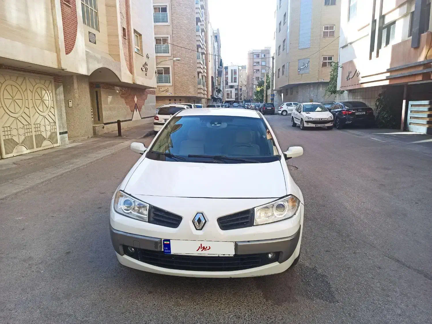 فروش مگان اتوماتیک ۱۳۹۱معاوضه با اپارتمان وخودرو|خودرو سواری و وانت|اصفهان, باغ دریاچه|دیوار