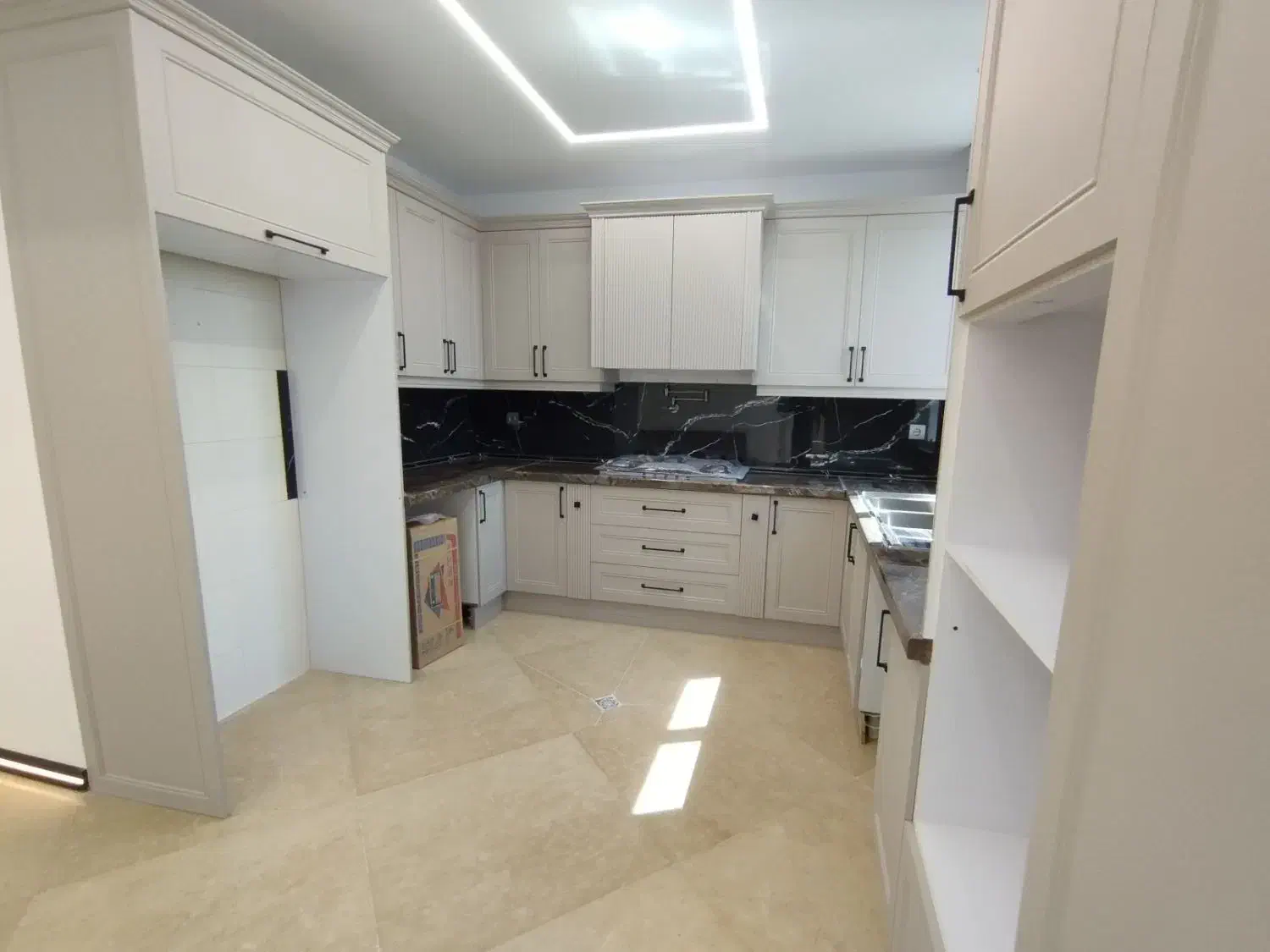 ۱۳۰متر ۳خواب نوساز / بلوار فردوس / سالن پرده خور|فروش آپارتمان|تهران, شهرک پرواز|دیوار