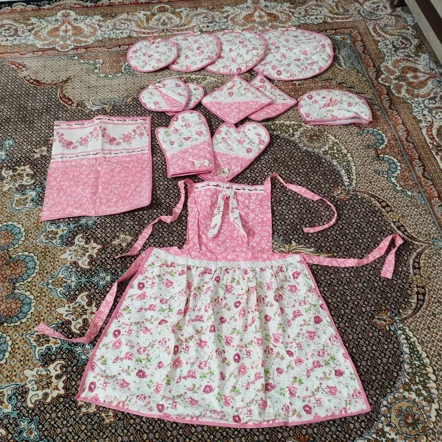 سرویس دمکنی یا آشپزخانه عروس|سفره، حوله، دستمال آشپزخانه|مشهد, خواجه ربیع|دیوار