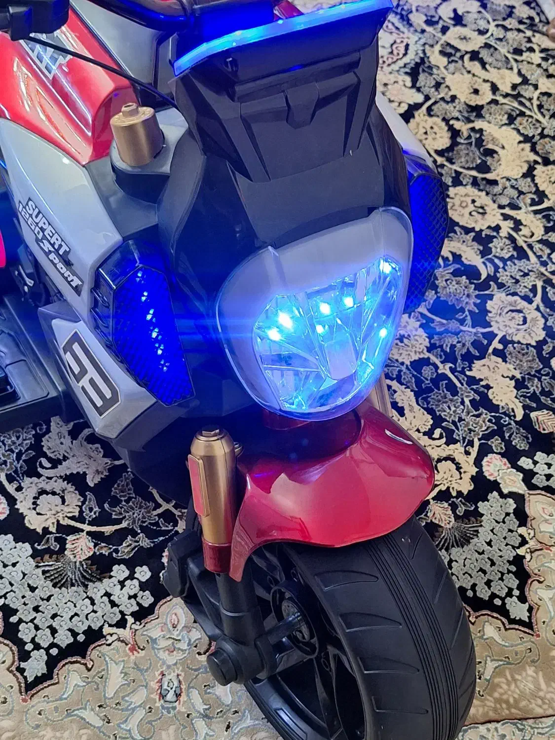 موتور شارژی دو موتوره در حد|اسباب‌‌بازی|اسلام‌شهر, شهرک لاله|دیوار