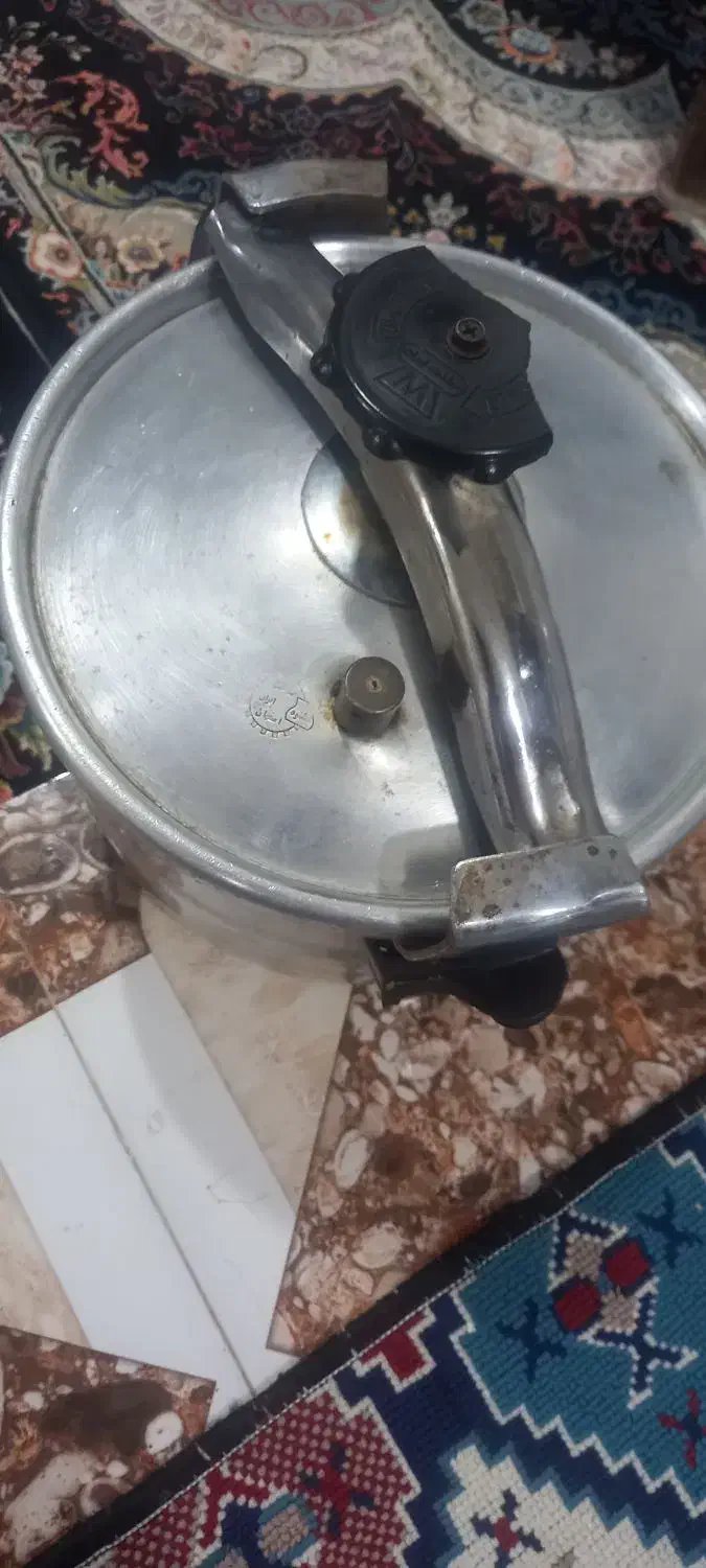 قابلمه زودپز|ظروف پخت‌وپز|اندیمشک, |دیوار