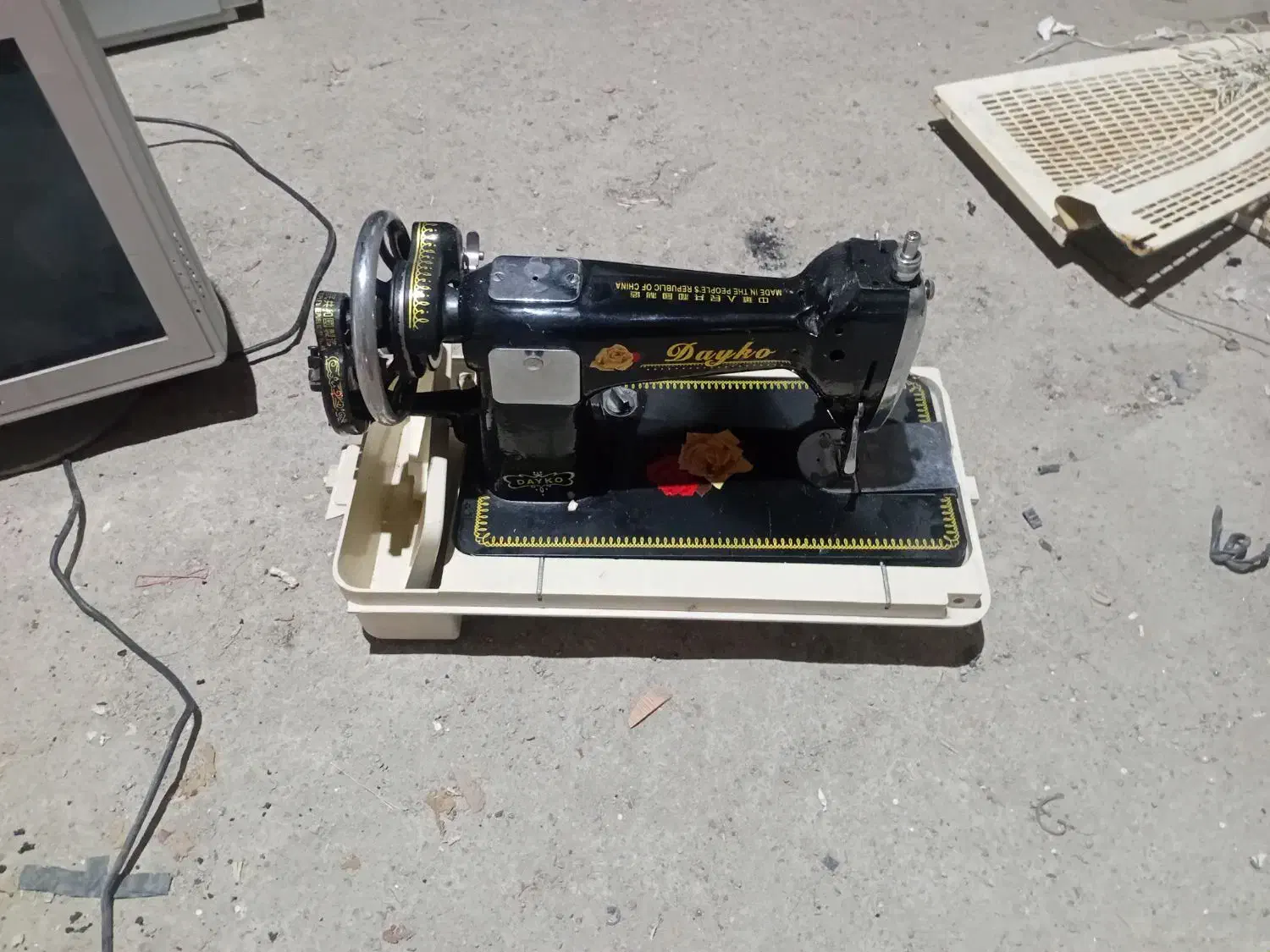 ترازو. وتلویزیون|تلویزیون و پروژکتور|همدان, |دیوار