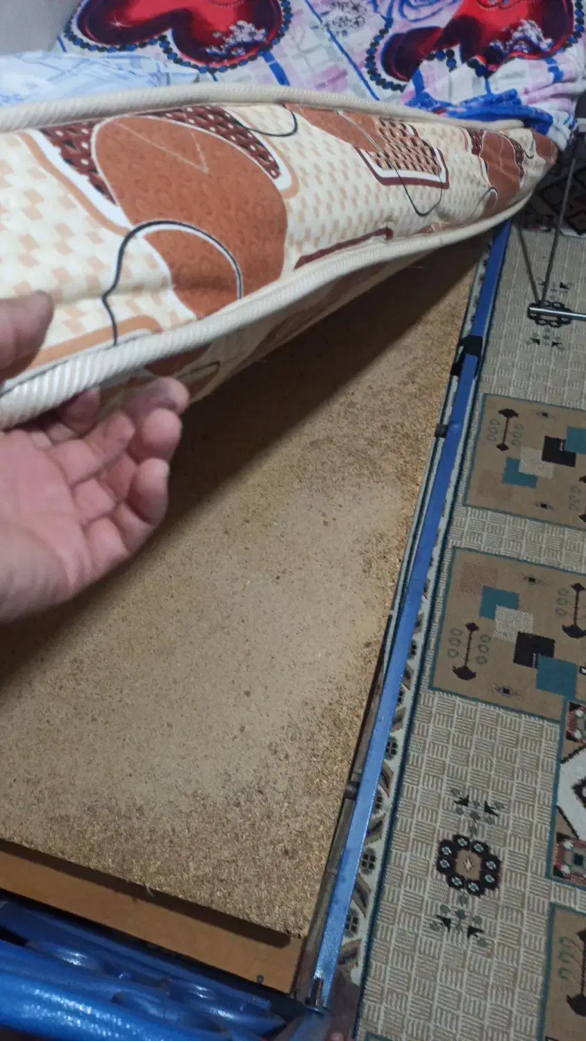 تخت خواب یک نفره دوطبقه با خوشخواب|تخت و سرویس خواب|گلبهار, شهر جدید گلبهار|دیوار