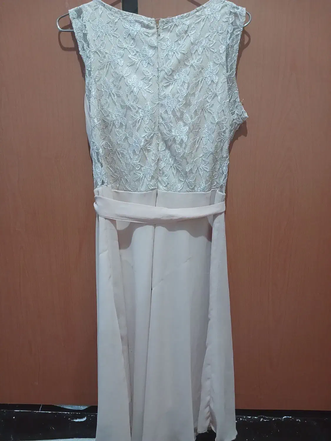 لباس دخترانه|لباس|نهاوند, |دیوار