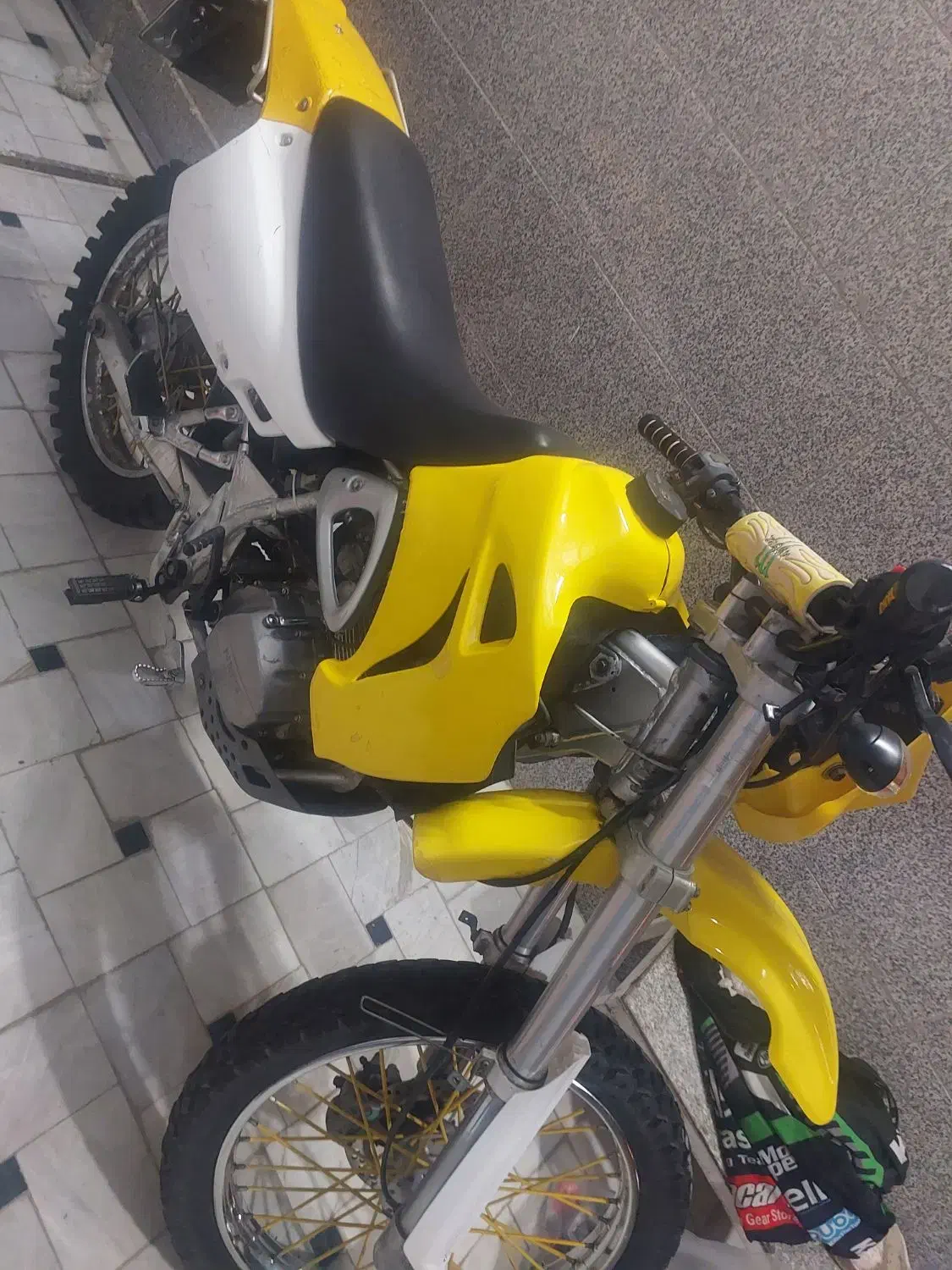 تریل ۲۰۰ GY مدل ۸۸پلاک ملی فروشی|موتورسیکلت|قم, زنبیل آباد|دیوار