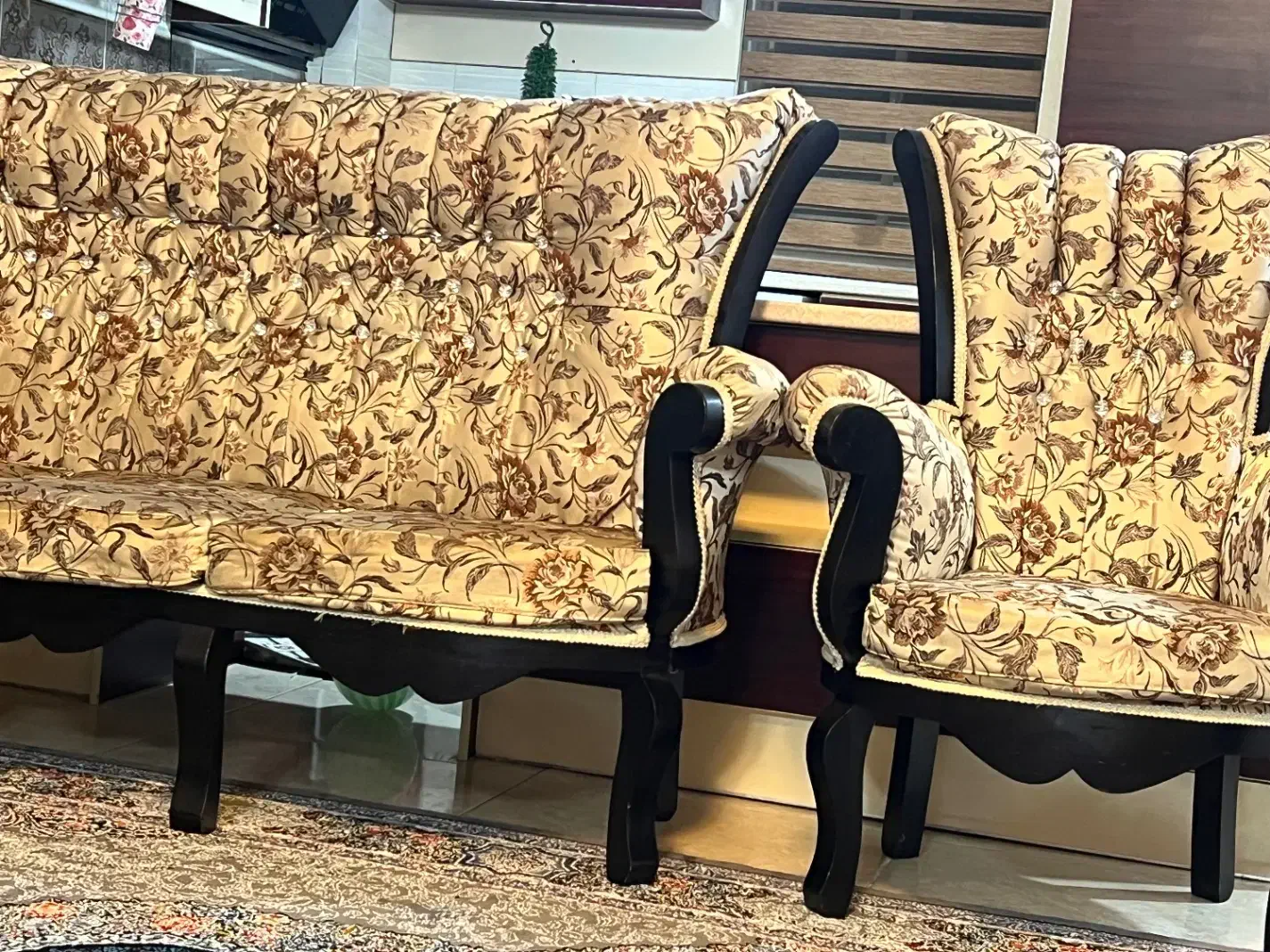 مبل تازه ۸ نفره به دلیل مهاجرت فروش|مبلمان خانگی و میز عسلی|تنکابن, |دیوار