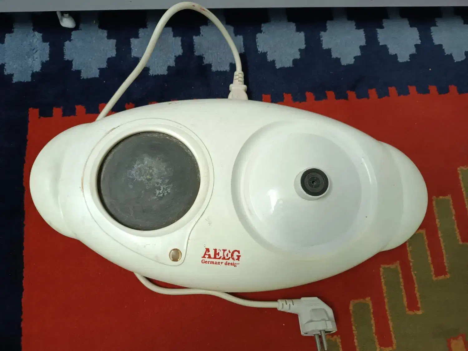 تعدادی شیشه وصفحه چایی ساز وکفش بچه گانه|حراج|دامغان, |دیوار