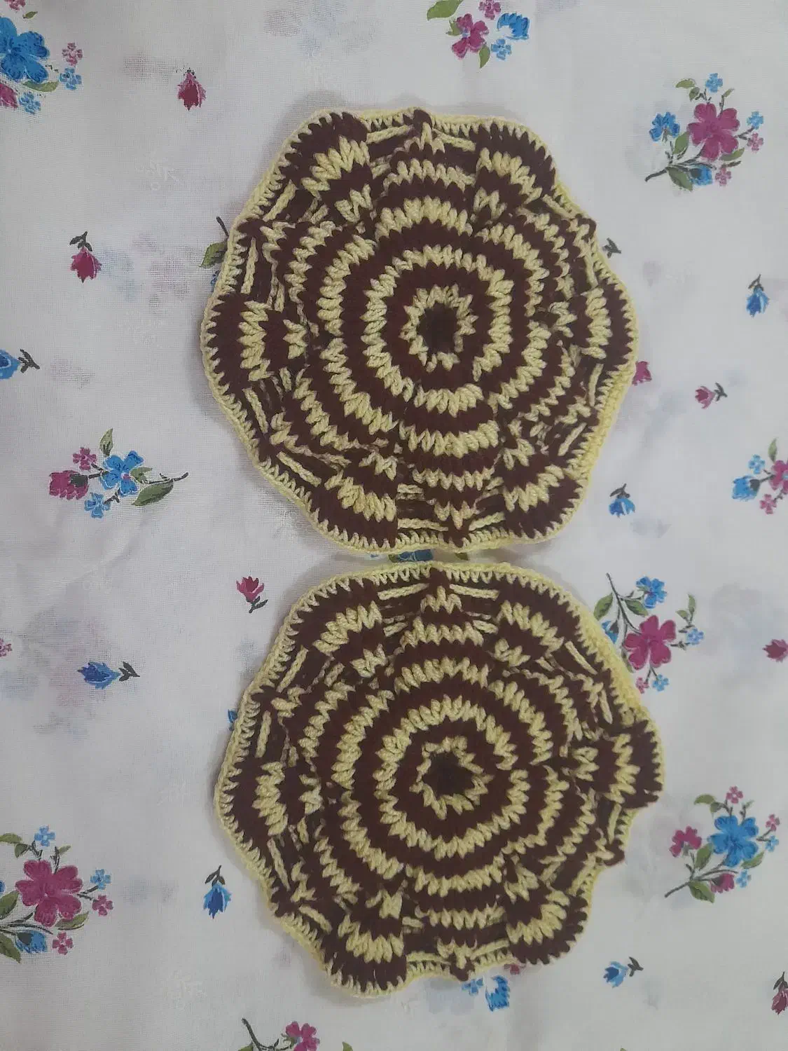 دستگیره و زیر قابلمه ای|سفره، حوله، دستمال آشپزخانه|قم, باغ اشرافی|دیوار