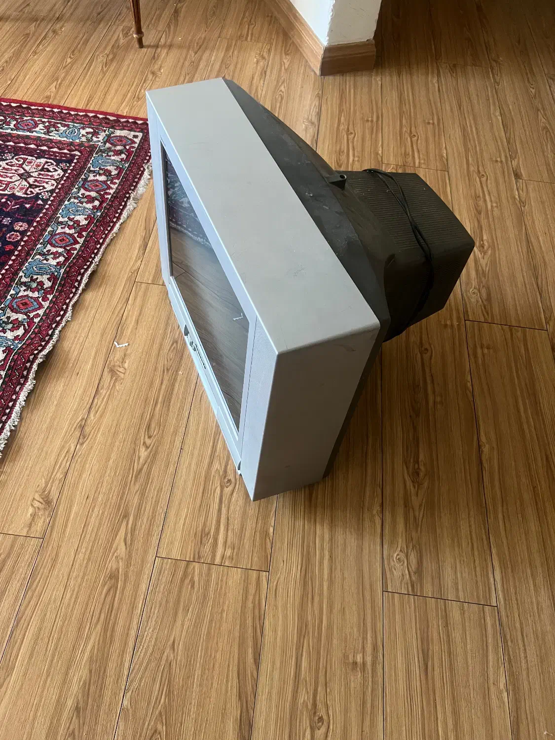 تلویزیون پاتاسونیک|تلویزیون و پروژکتور|شیراز, نیایش|دیوار