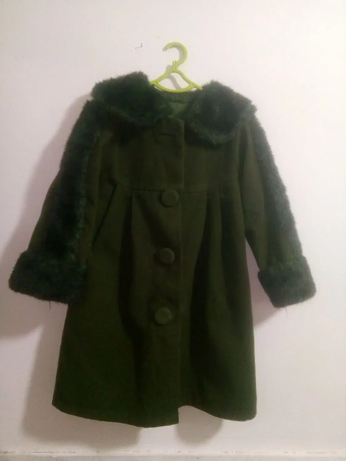 پالتو بچگانه|کفش و لباس بچه|نیشابور, فردوسی جنوبی|دیوار