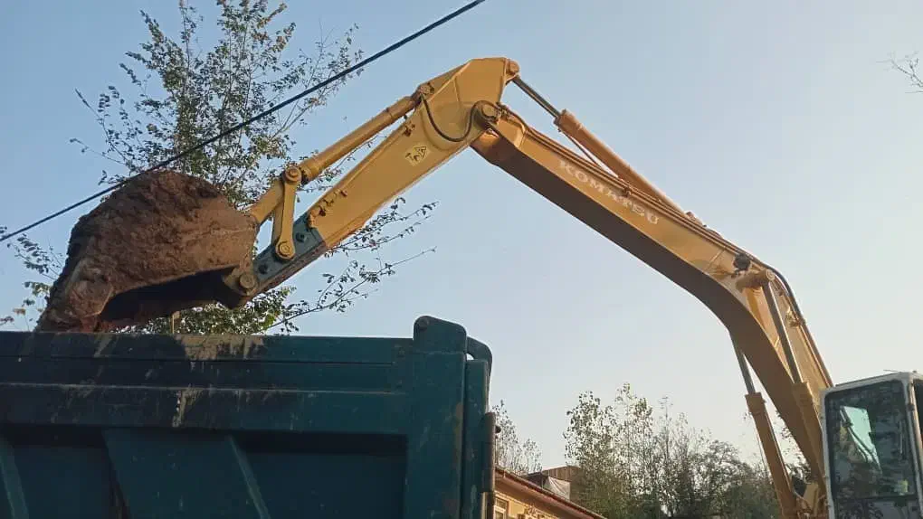 بیل کوماتسو خط 5 pc200 سریال بالا|خودرو سنگین|لاهیجان, کوی زمانی|دیوار