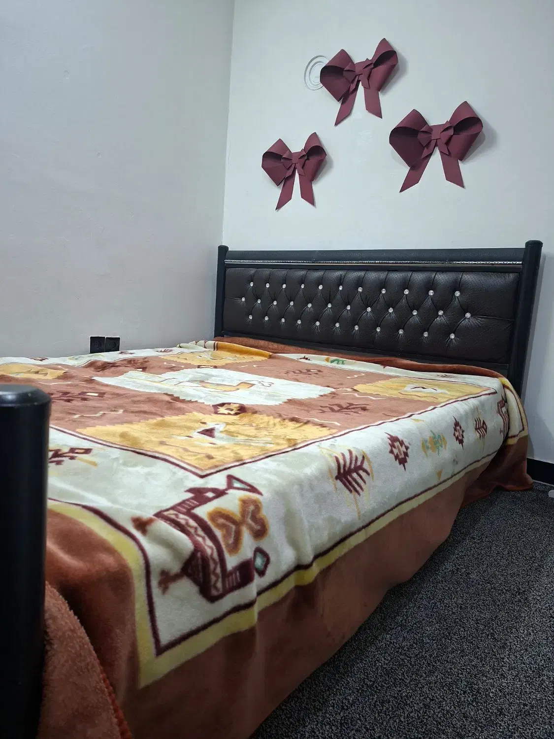 تخت خواب دو نفره|تخت و سرویس خواب|پاکدشت, پاکدشت (مامازند)|دیوار