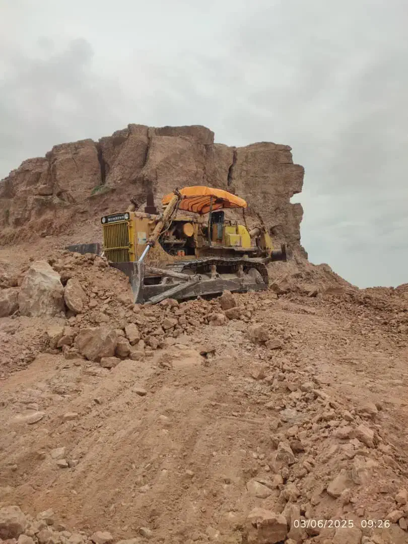 دو بلدوزر کوماتسو 155 آماده به کار|خودرو سنگین|مسجد سلیمان, |دیوار