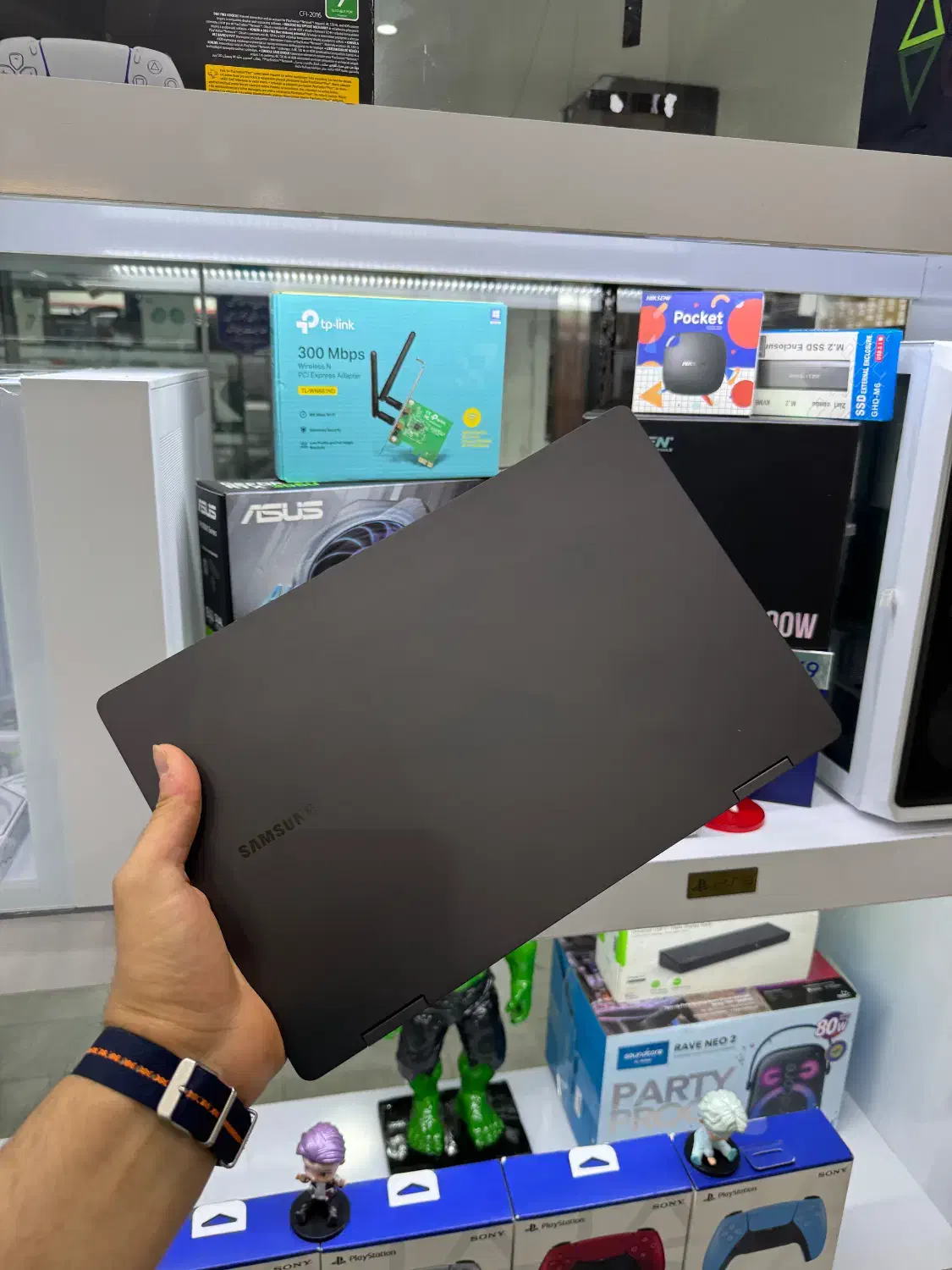لپ تاپ samsung با صفحه نمایش qled خاص و زیبا|رایانه همراه|اهواز, اهواز|دیوار
