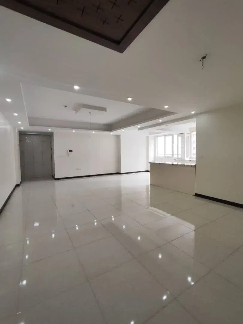 اجاره واحد۱۳۰متری۳خواب خوشنقشه نورگیر کوهک