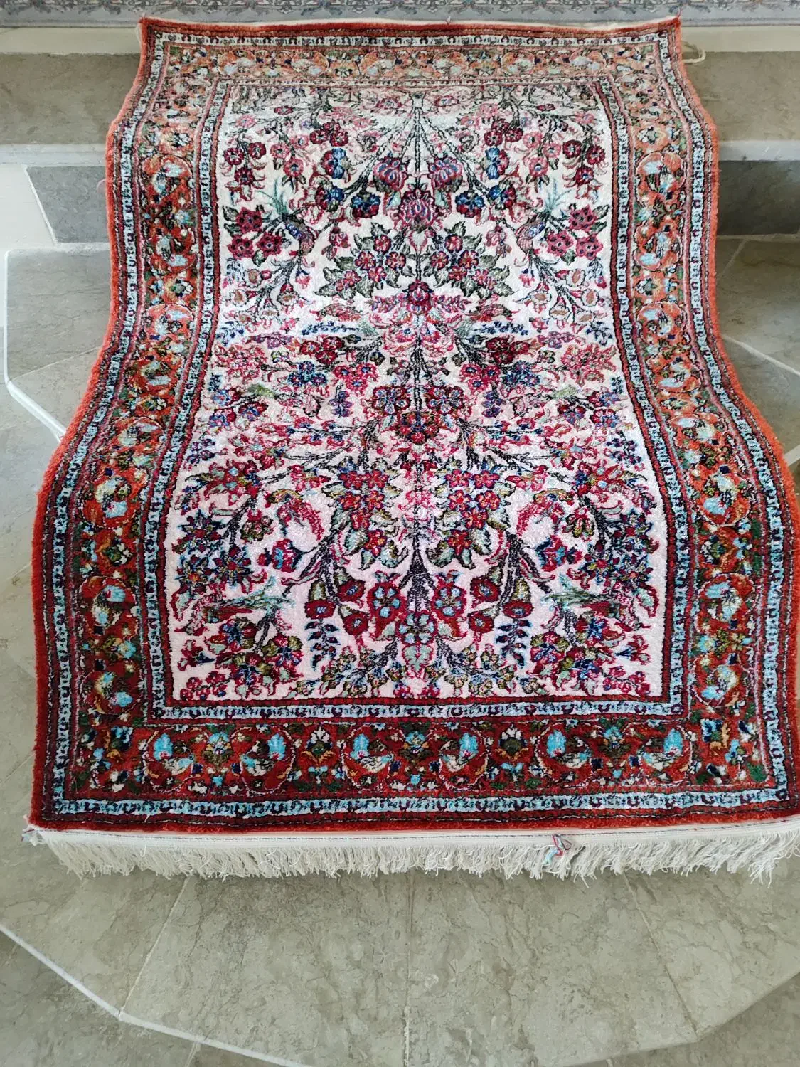 فرش دستباف تمام ابریشم زرع و نیم|فرش|یزد, |دیوار